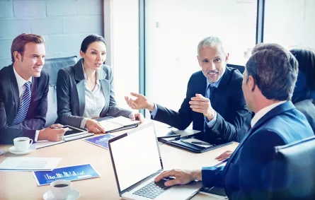 للمديرين والموظفين.. احذروا الاجتماعات المغلقة