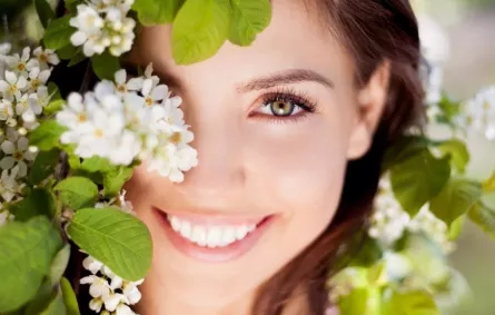 معظم الابتسامات كاذبة ولا تعبر عن السعادة!