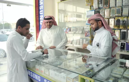 33 ألف منشأة اشتركت في برنامج دعم نمو توطين المنشآت