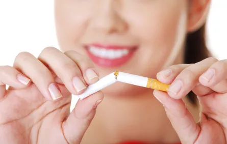 التدخين قاتل صامت... إليكِ البديل