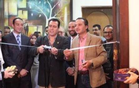 افتتاح معرض "التخاطب البصري بين العين وما تراه"