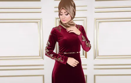 صور فساتين مخمل لإطلالتكِ بالحجاب