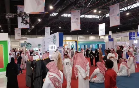 معرض «بشبابنا نحقق رؤيتنا» يحتضن 250 مشروعًا