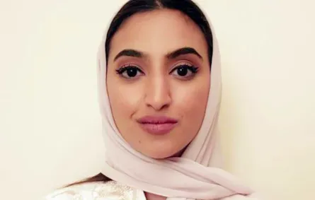 أصغر شابة سعودية تحاور الرئيس ترامب