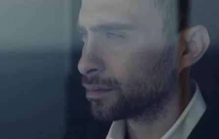 صورة لـ حسام حبيب في كواليس بروفة حفل شيرين عبد الوهاب