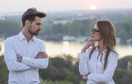 كيف تتغلبين على رفض الزوج لعملك؟