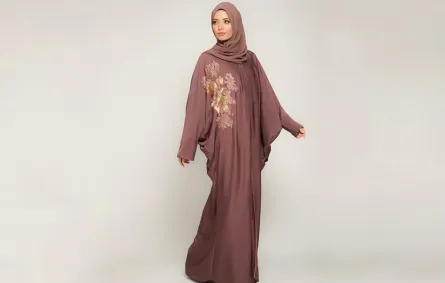 عبايات مطرزة ناعمة للشهر الفضيل