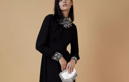 اختاري أزياءك في عيد الأضحى من مجموعة ساندرو الجديدة