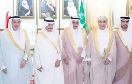 رئيس الوزراء البحريني يشارك السعودية احتفالات يومها الوطني