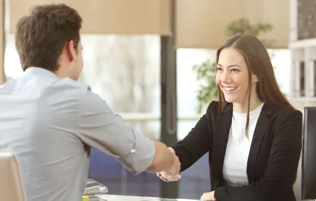 فوائد تغيير العمل والانتقال إلى وظيفة جديدة