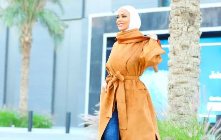 كيف لعبت مدونات الموضة بالألوان لتجديد إطلالاتهن في الشتاء