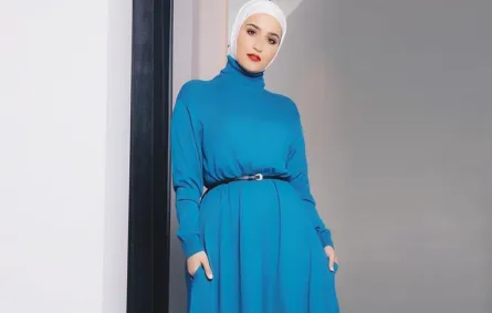 فساتين محجبات شتوية على طريقة مدونات الموضة