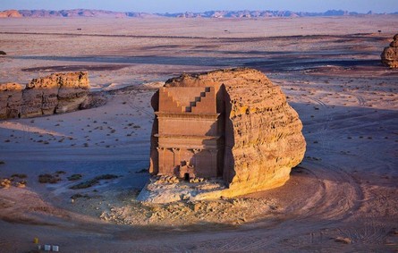 تدشين المرحلة الثانية من برنامج الابتعاث في العلا
