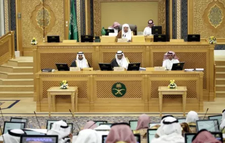 الشورى.. يطالب بآليات جديدة لمكافحة «التستر التجاري»
