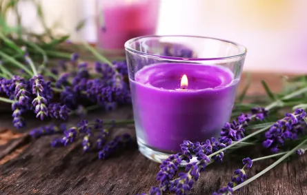 منافع الشمع المعطر بإضفاء طاقة إيجابية من حولك