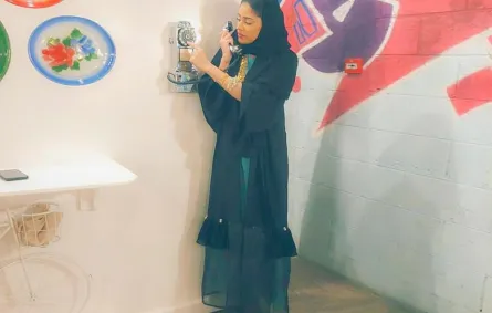 عبايات محتشمة وبسيطة على طريقة رزان الجاسم