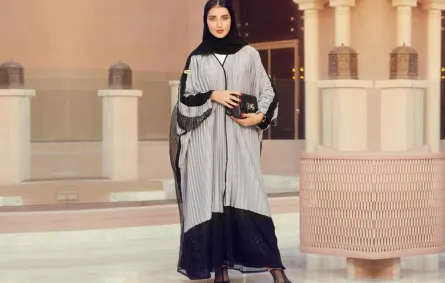 عبايات ملونة من وحي خولة المراغي