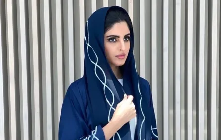 راف العتيبي بعباية شبابية - الصورة من حسابها على الانستغرام