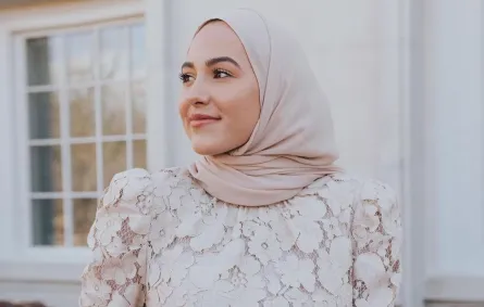 لفات حجاب بالألوان الفاتحة