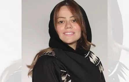 حنين أبوعزة أول سعودية تحاضر لطلبة جامعة فرنسية