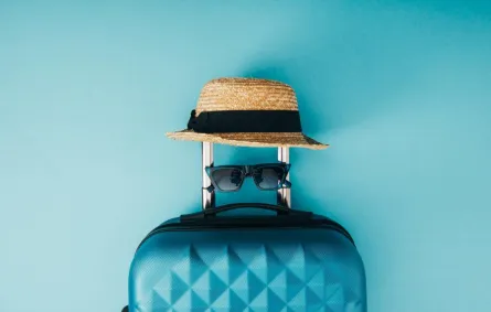 قائمة محتويات شنطة السفر