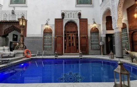 رياض مغربي يخلد أمجاد الاندلس