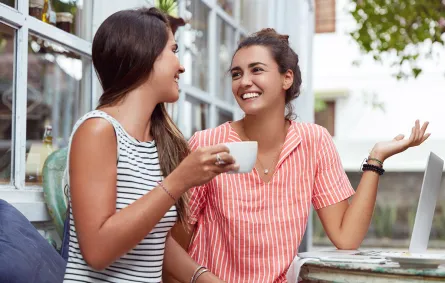 أطعمة تساعد على تحفيز هرمون السعادة