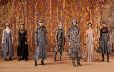 Couture Fall 2021 Engraved with Passion  أسبوع الأزياء الراقية لموسم الخريف تصاميم محفورة في القلب