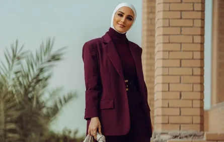 دلال الدوب باطلالة مونكروم
