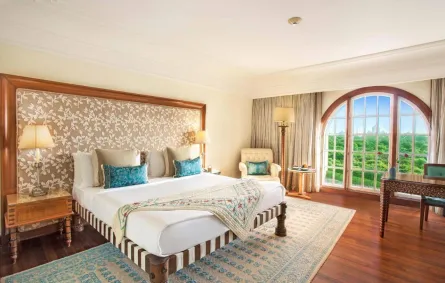 أفخم الفنادق في ميدنة أغرا الهندية