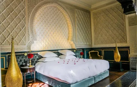 الأصالة تزين غرف أفضل فنادق مدينة فاس المغربية