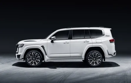 تويوتا لاندكروز 300 الجديدة بتعديلات من "خان"