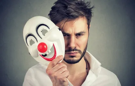 أعراض الاكتئاب المبتسم