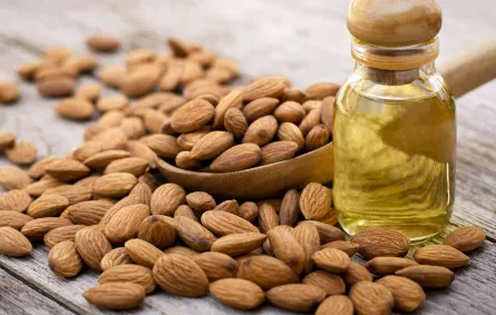 فوائد زيت اللوز المر للجسم