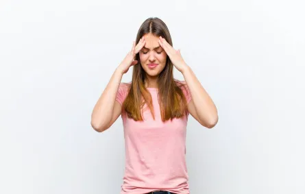 أسباب وعلاج تكرار الكلام في علم النفس