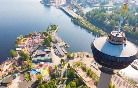 منصة نسينيولا في تامبيري - الصورة من موقع sarkanniemi.fi