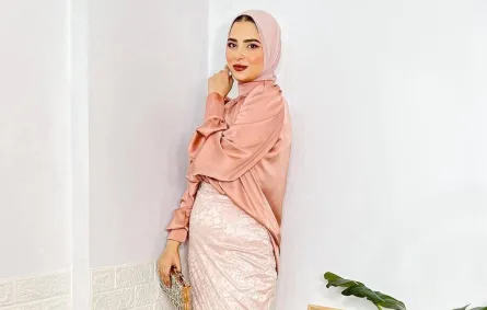 لفات حجاب باللون الزهري من جهاد البنا
