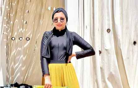تنسيق اللون الأصفر مع الأسود