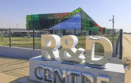 ديوا تطور نموذجا مبتكرا للتنبؤ بالضباب ومراقبته. الصورة من مكتب دبي الإعلامي