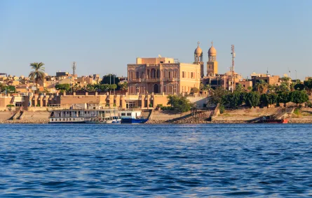 زيارة معالم مصر السياحية المختلفة