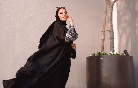 عبايات الترتر - الصورة من حساب رهف الشامي على الانستغرام