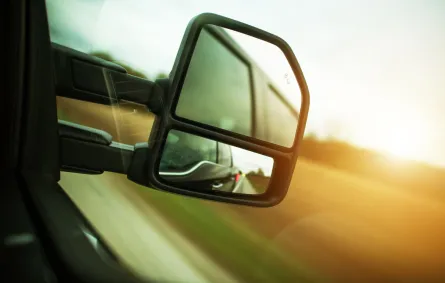 الزاوية الميتة في السيارة