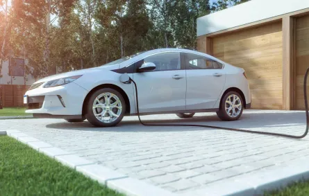 تأثير الأجواء الحارة على السيارات الكهربائية