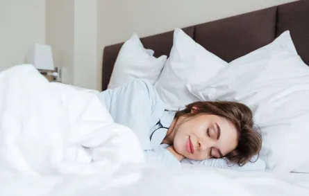 النوم الصحي.. ودور هرمون الميلاتونين ومكملاته