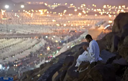 نصائح غذائية للحجاج.. تقيهم من الاضطرابات المعوية التي تفسد الحج (المصدر: Shutterstock)