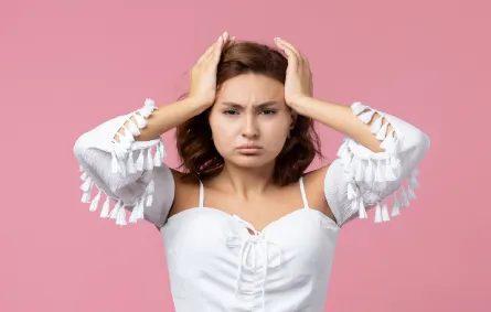 كيف تتغلبين على التوتر الاجتماعي خلال المناسبات؟ (المصدر: Freepik)