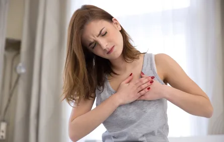 ماذا يحدث للقلب عند البكاء قبل النوم؟..طبيب يجيب (المصدر: Shutterstock)