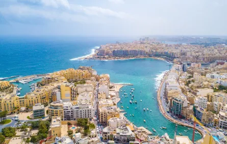 مالطا تزخر بالموانئ البحرية  