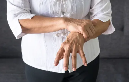 حركات لاإرادية لها معان نفسية