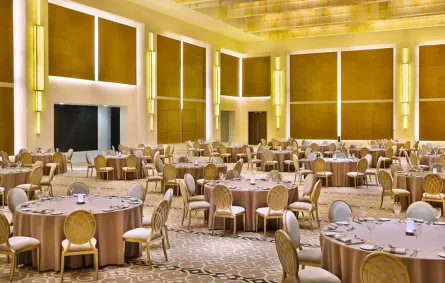 قاعة احتفالات في غاية الفخامة